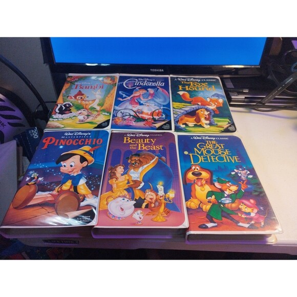 Disney Classic Animated Films Lot of 6 Clamshell VHS - Black Diamond - Picture 1 of 7